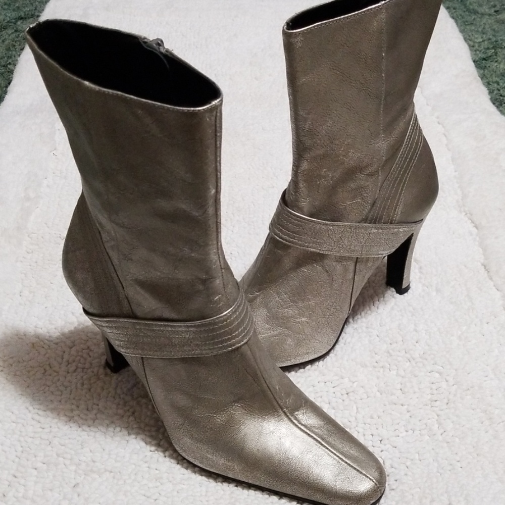 Kenneth Cole booties